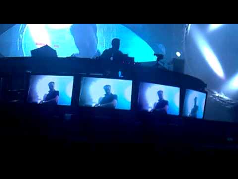 Sander van Doorn @ Electrocity V 14.08.2010 3/3