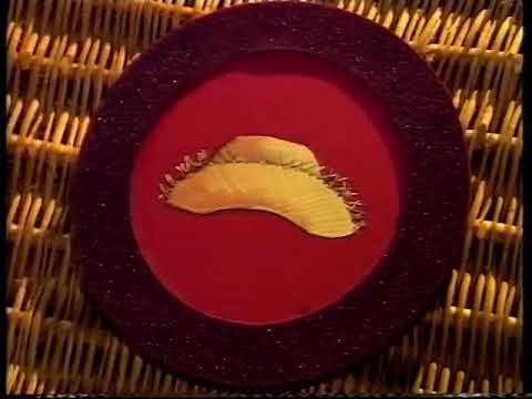 Playdays: The Roundabout Stop - Dingle Dangle Scarecrow (1995)