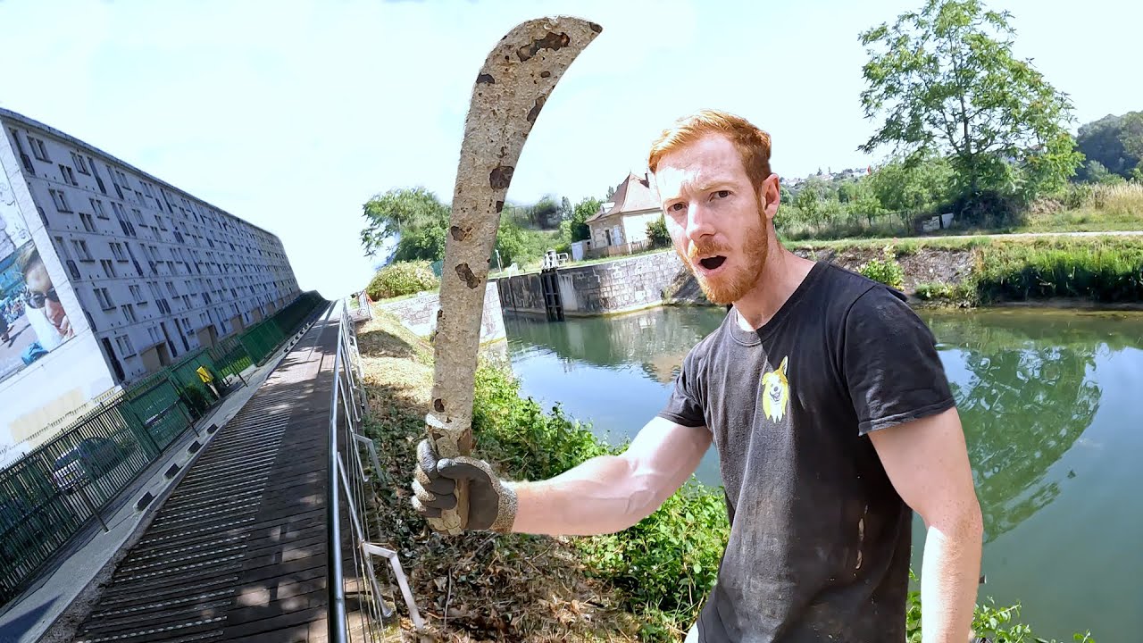 Watch video Pêche à l'aimant dans une Cité Chaude de Dijon : C'est la Jungle ! Pêche à l'aimant dans une Cité Chaude de Dijon : C'est la Jungle !