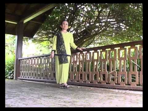 Keroncong Moritsko  -  Hj  Tuti Masrur