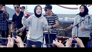 Lagunya Asyik Banget, Nissa Sabyan Gambus Sampai Goyang-Goyang ★ Ya Jamalu
