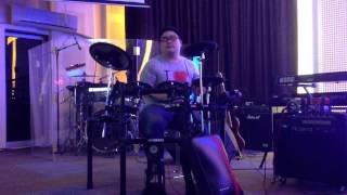 Video thumbnail for Trying my Yamaha DTX 520k on a Video by Mario Bratama