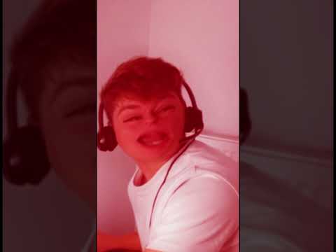 MŁODSZY i STARSZY BRAT vs MAMA #shorts