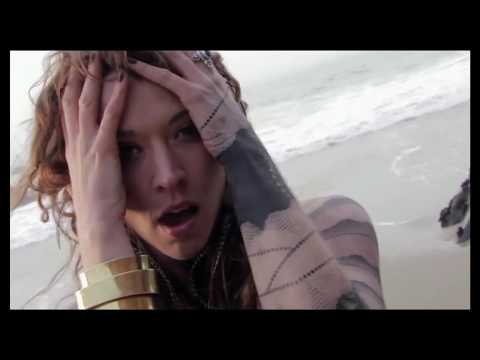 Lisa Donnelly "Follow"