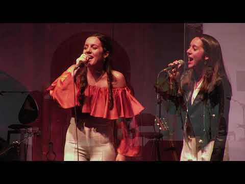 Valeria y Paulina Castro - Peces de Ciudad