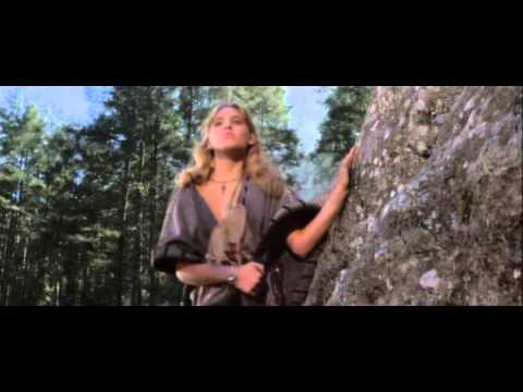 CONAN EL DESTRUCTOR. LA MEJOR ESCENA. ESPADA DE 21 Kg