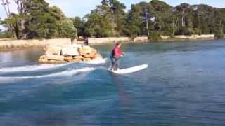 SUP-surfing de vague statique en Bretagne (Stand Up Paddle).