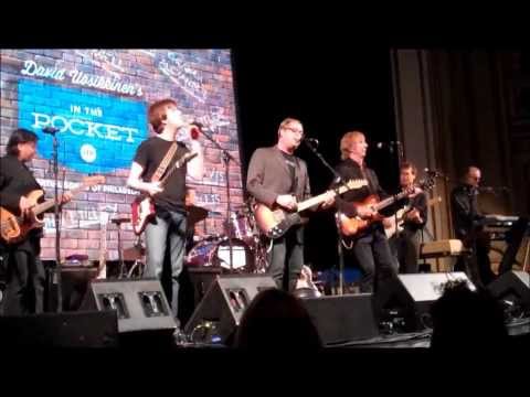 I SAW THE LIGHT ~ In The Pocket w/ Cliff Hillis (Colonial Theater Phoenixville10/19/13)