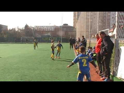 Petrolul 95 Ploieşti - Petrosport Ploieşti II 12 - 0 ( 5 - 0 ) ; Repriza I