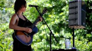 Catherine Feeny mr blue at C Donatiello Winery.AVI