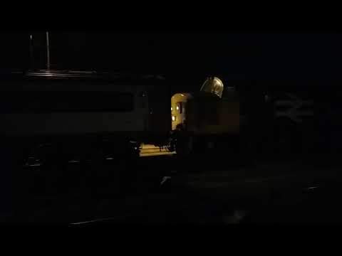 BR(37402 Stephen Middlemore) pulling GA MK3 Carriages