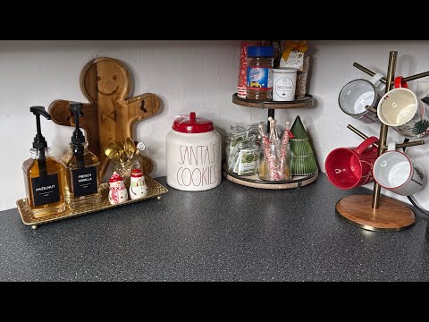 Christmas Kitchen Decor + How to Soak Fruits for Jamaican Black Cake 🎄