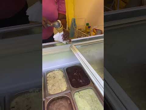 #icecream #shorts @daysofnuwan9842 #tasty #friends