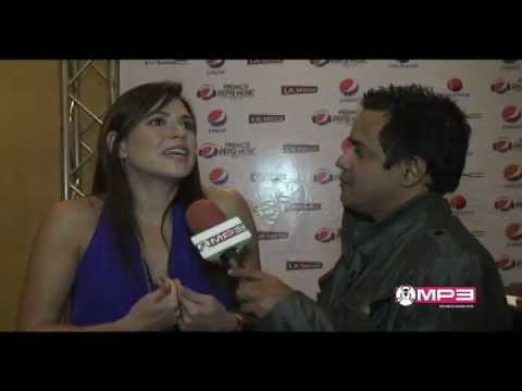 Erika De La Vega con Williams J. Lugo | Premios Pepsi 2013