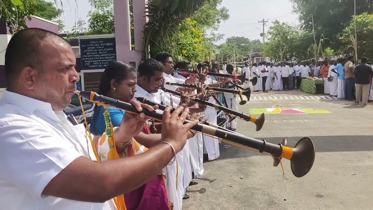 யார் பெருசுன்னு அடிச்சு காட்டுங்க" போட்டி போட்டு இசை