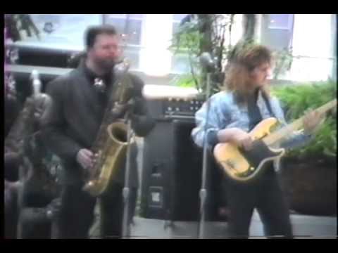 RED HOT n BLUE-warren king-ron byrd foster THE WALK - 2-4-1988 downtown pittsburgh.wmv