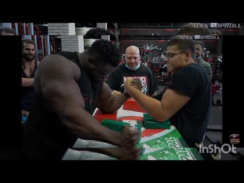 Schoolboy best matches easy beat to oppoent skill of arm.#Shorts#Schoolboy#skill#armwrestling.