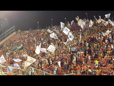 "Cerro sos mi vida mi pasion un sentimiento" Barra: La Plaza y Comando • Club: Cerro Porteño