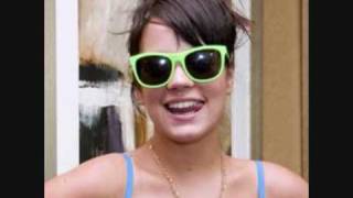 Lily Allen- Everybody&#39;s Changing with lyrics
