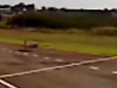 piloto bidizinho em casa branca