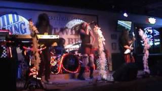 RadioCult Crazy Train.wmv