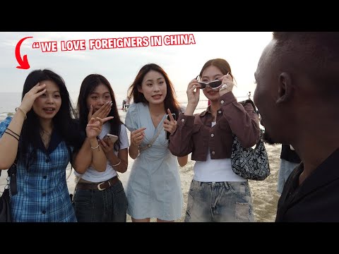BLACK GUY SHOWS UP AT CHINESE BEACH AND THIS HAPPENS…..CHINESE GIRLS REACT!!