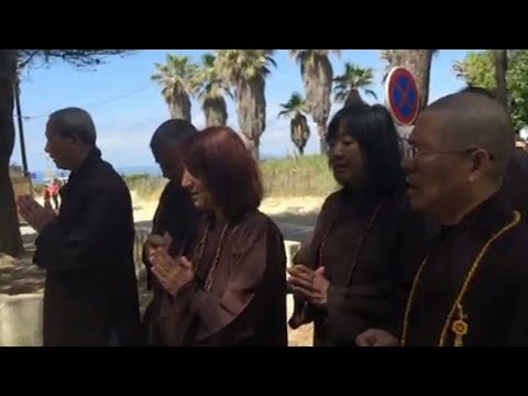 Des moines bouddhistes vietnamiens demandent l'aide d'Emmanuel Macron