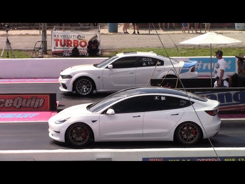 Tesla Model 3 vs Hellcat Charger Daytona, Ford Explorer & Mustang Must