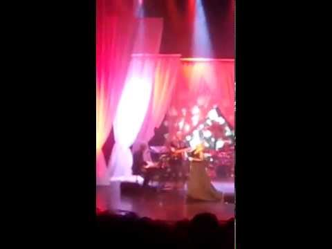 Monika Absolonová- S nebývalou ochotou