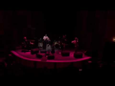 Zulya Kamalova - Saxralarda