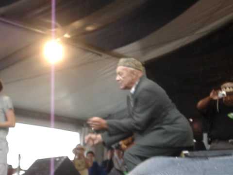 Eddie Bo Dancin w Chickin