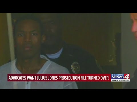 Julius Jones supporters asking District Attorney David Prater to release prosecution case file