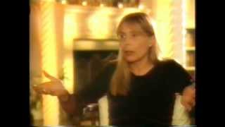 Sarah Mclachlan sings Joni Mitchell's "Blue" -  Royal Danish Awards 12 24 96