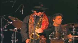 AQUI Y AJAZZ, GATO BARBIERI " Cristiano"