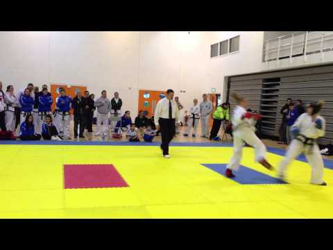 Katie Oliff (UKTA England) v Joanne Deegan (Blanchardstown)