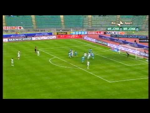 Bari Napoli 1-2 RAI2 - 18 04 2010  h.23-42-19'.mpg