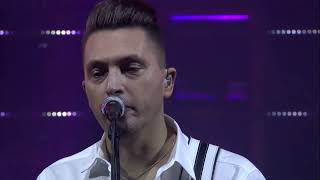 Ákos   Girl in the Café (Karcolatok 20)