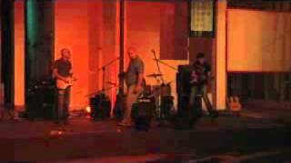 Revolver-2 Weeks In Dizkneelande by Nuno Bettencourt