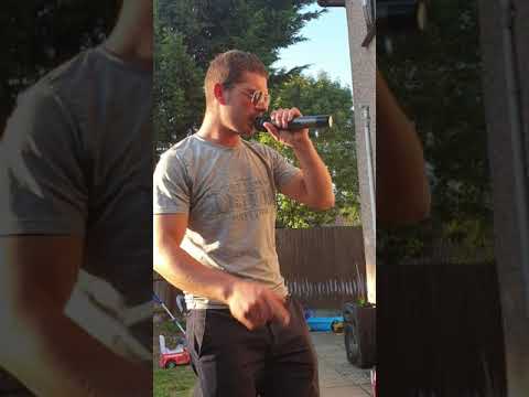 o vedetă din Certesti din Londra in devenire