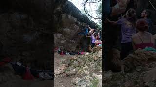 Photo of problem El floren de la nava in Tamajón boulder Area