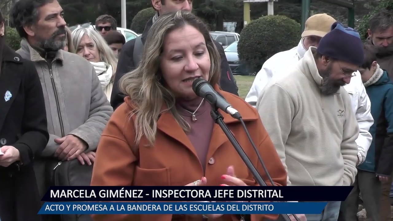 ACTO Y PROMESA A LA BANDERA DE LAS ESCUELAS DEL DISTRITO 4   MARCELA GIMÉNEZ