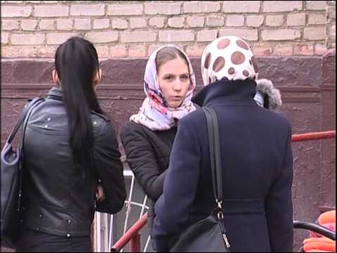 Опасные соседи лайза джуэлл отзывы. Опасная соседка. Фото как защититься мягкими окнами от соседей. Плесень опасная соседка. Опасные соседи книга отзывы.