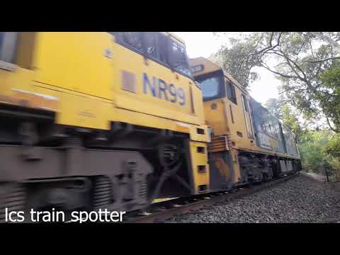 pacific national fright train (NR30)(NR99)(G530)