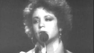 Janis Ian - At Seventeen (part 2) - 4/18/1976 - Capitol Theatre (Official)