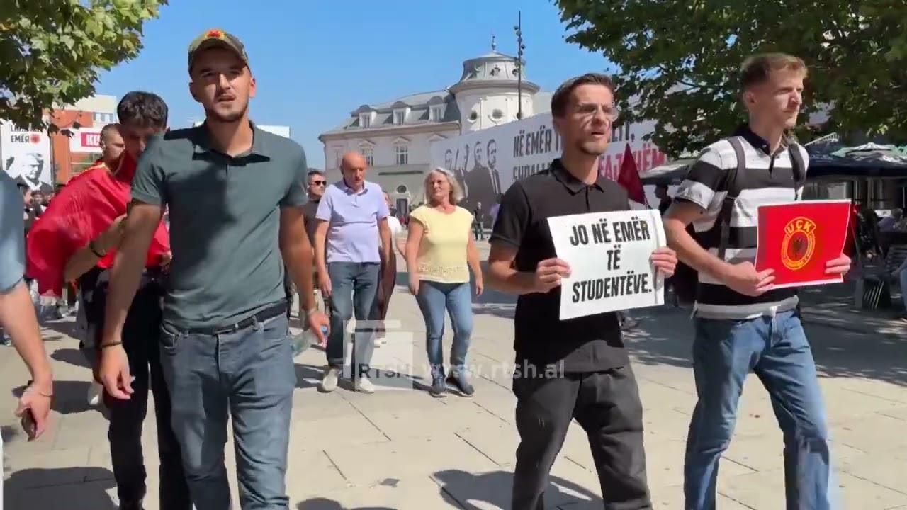 Shqiptarët në diasporë në mbështetje ish-krerëve të UÇK, paralajmërohen tubime, në Prishtinë vijojnë protestat