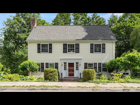 7 Richard Road, Lexington MA - Architect-Designed Colonial in Top School District
