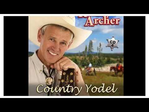 Kenny Archer ~Blondes In The Byre ☘