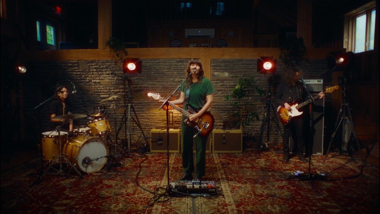 Courtney Barnett - Creature of Habit (Live At Levon Helm Studios)