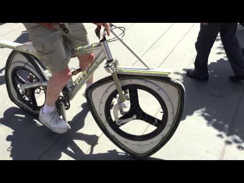 Crazy bike with triangle wheels at Pedalfest, Jack London Sq 2015