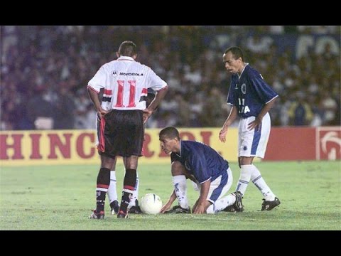 Cruzeiro 2 x 1 São Paulo - Cruzeiro Campeão da Copa do Brasil de 2000